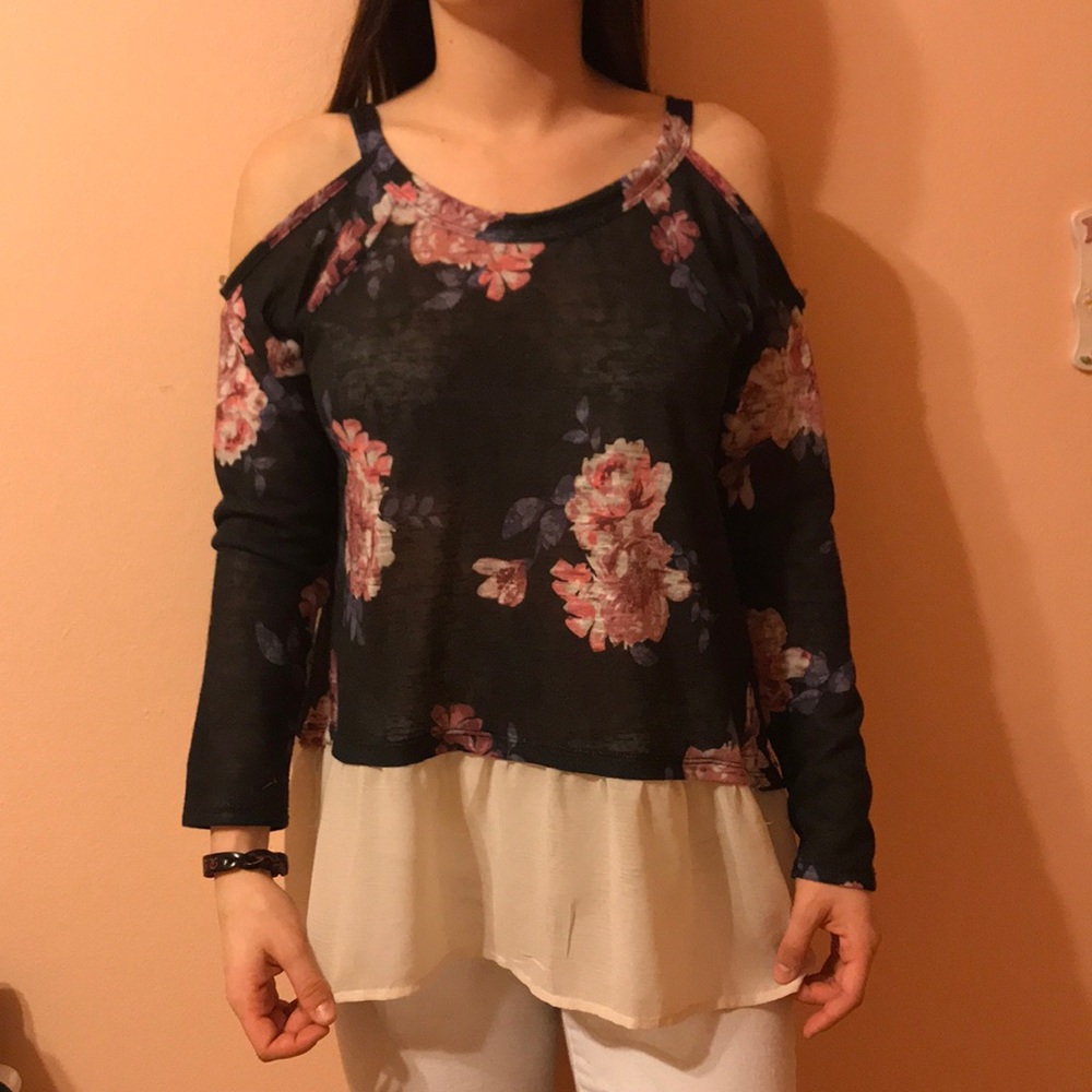 Adorable floral shirt